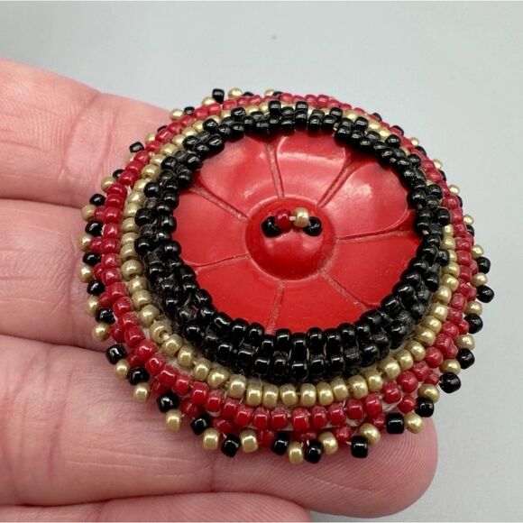 Vintage Leather Beaded Native American  Brooch Pin, 1.5" - Picture 3 of 4